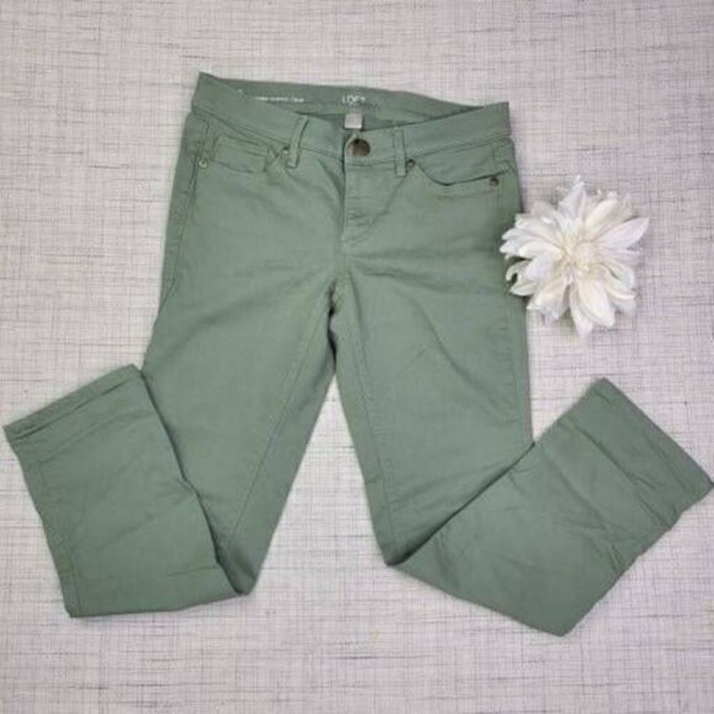 5/$25 LOFT Modern Cuffed Crop Olive Green Jeans Size 0 Petite